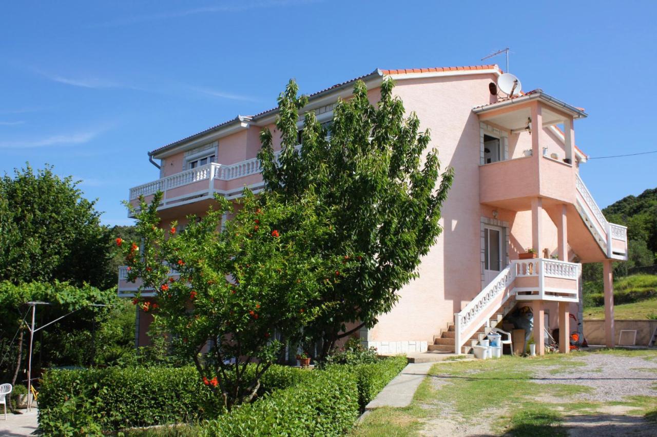 Apartments With A Parking Space Kampor, Rab - 5029 Экстерьер фото