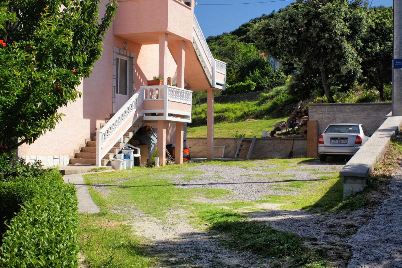Apartments With A Parking Space Kampor, Rab - 5029 Экстерьер фото